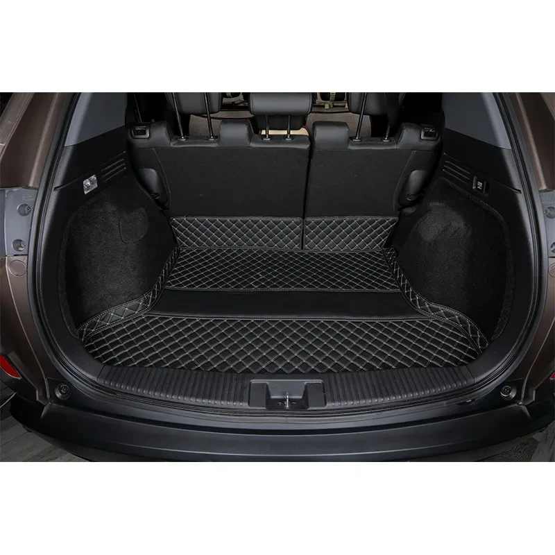 Odor-Resistant Leather Cargo Liner
